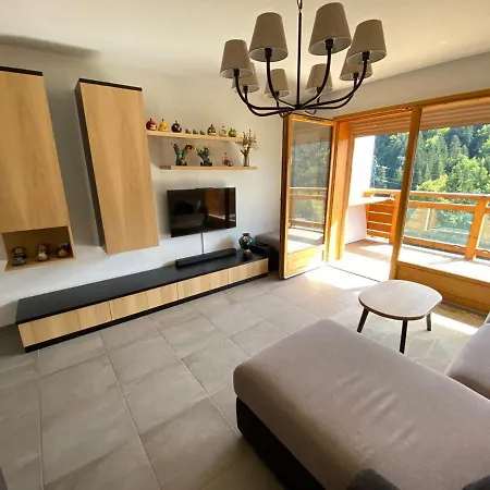 2 Ch + Coin Nuit, Balcon Sud, Garage, Pres De La Clusaz Et Commerces, St Jean De Sixt - Fr-1-459-195